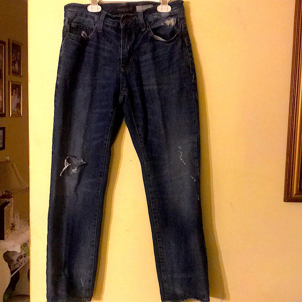 Aeropostale straight 28/28 distressed blue jeans